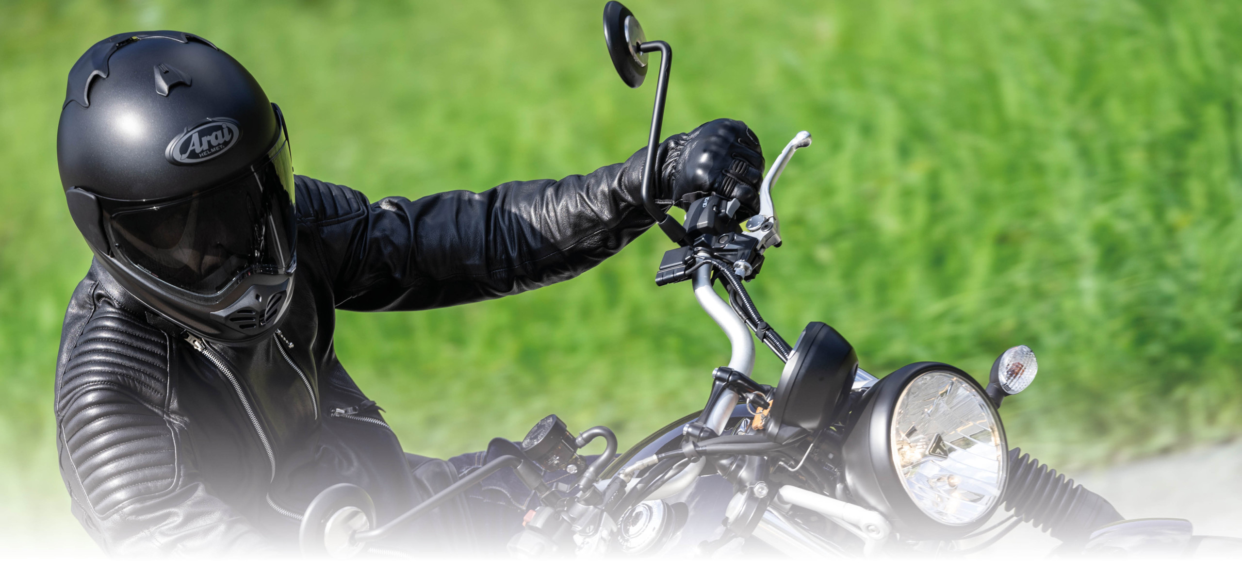 TOUR-X5 | Arai Helmet TOUR-X5 | Arai Helmet